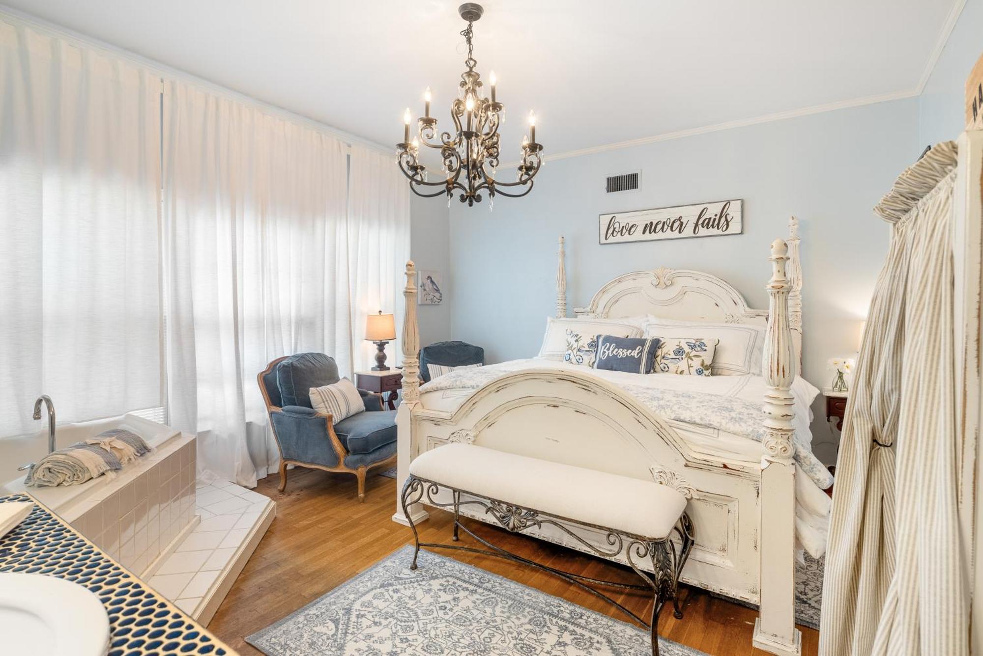 Beland Mansion-Blue Jay Suite! Fort Smith Bagian luar foto