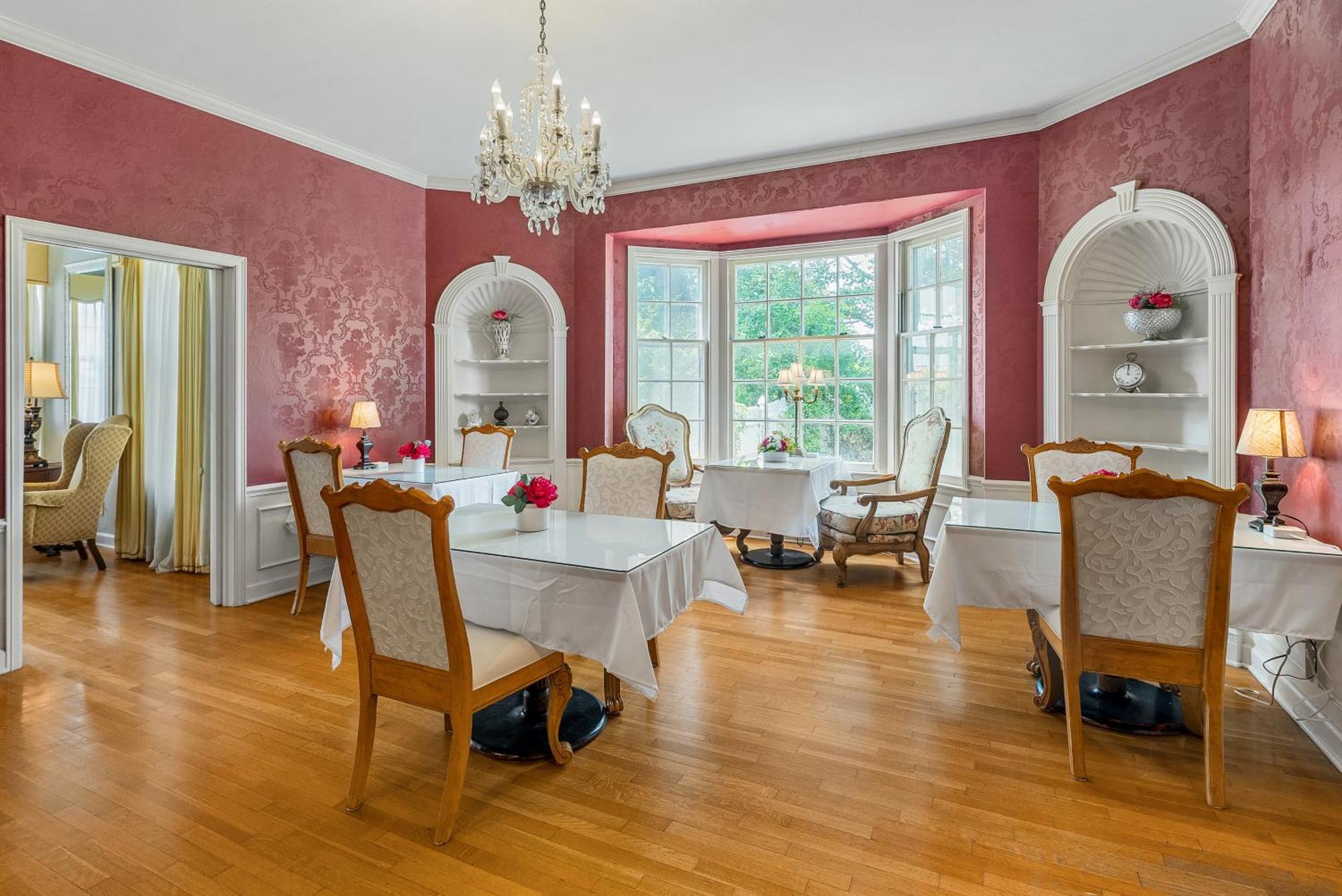 Beland Mansion-Blue Jay Suite! Fort Smith Bagian luar foto