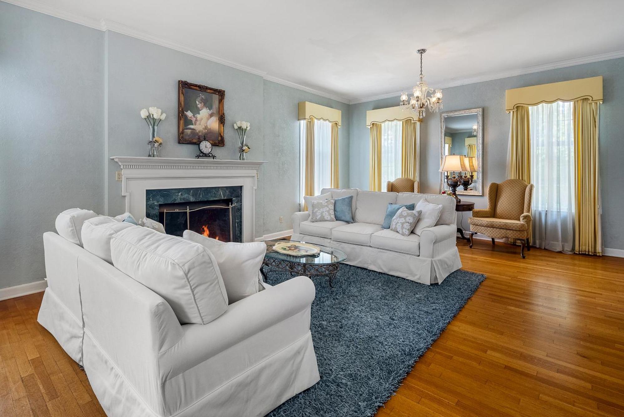 Beland Mansion-Blue Jay Suite! Fort Smith Bagian luar foto