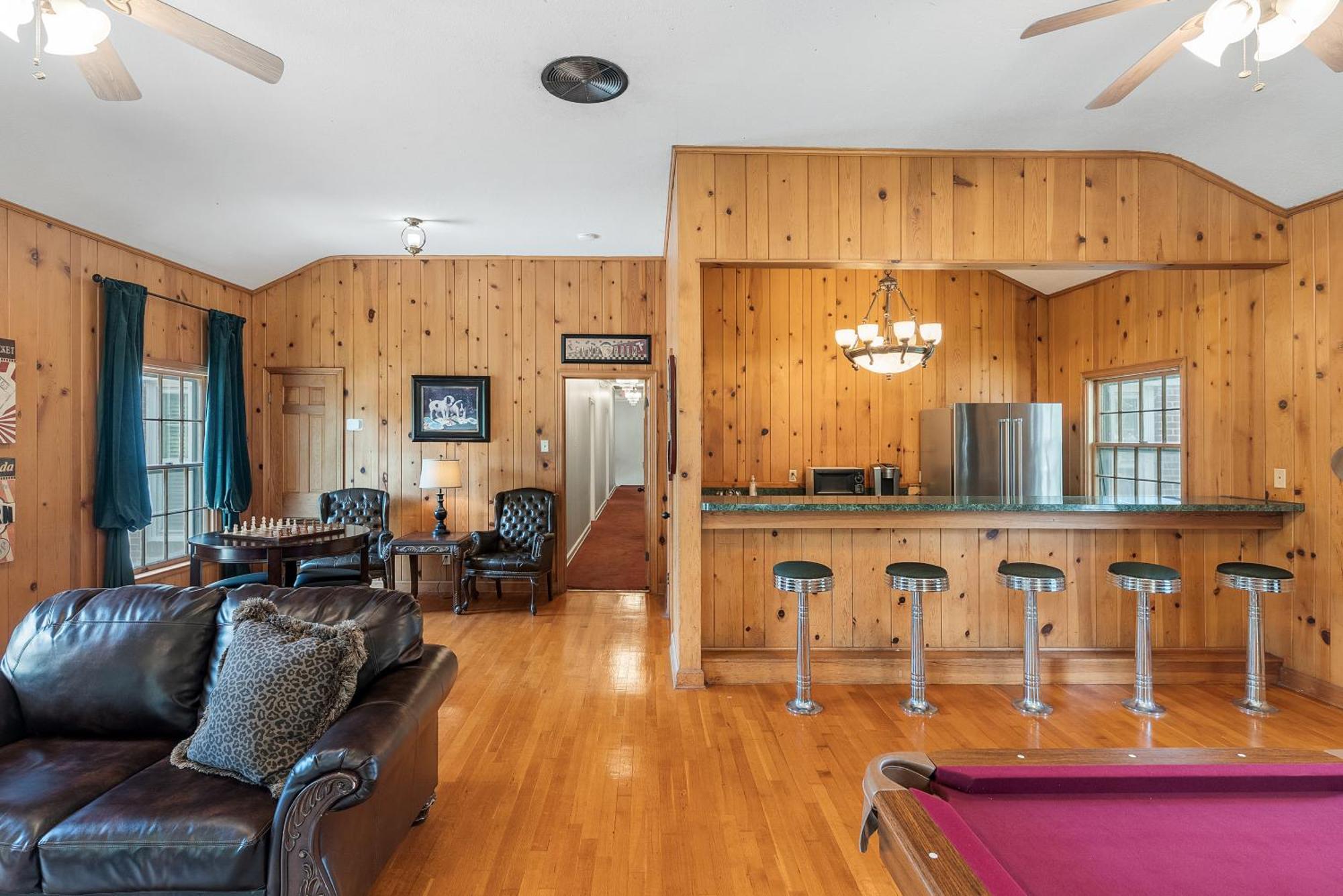 Beland Mansion-Blue Jay Suite! Fort Smith Bagian luar foto